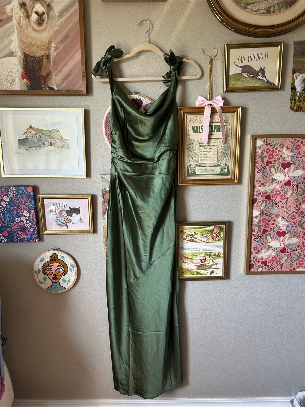 Petal and Pup selma off shoulder maxi dress OLIVE size medium - Picture 3 of 6